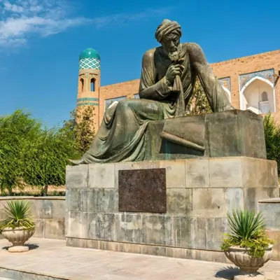 Özbekistan turu, Semerkand Registan Medresesesi ve minaresi